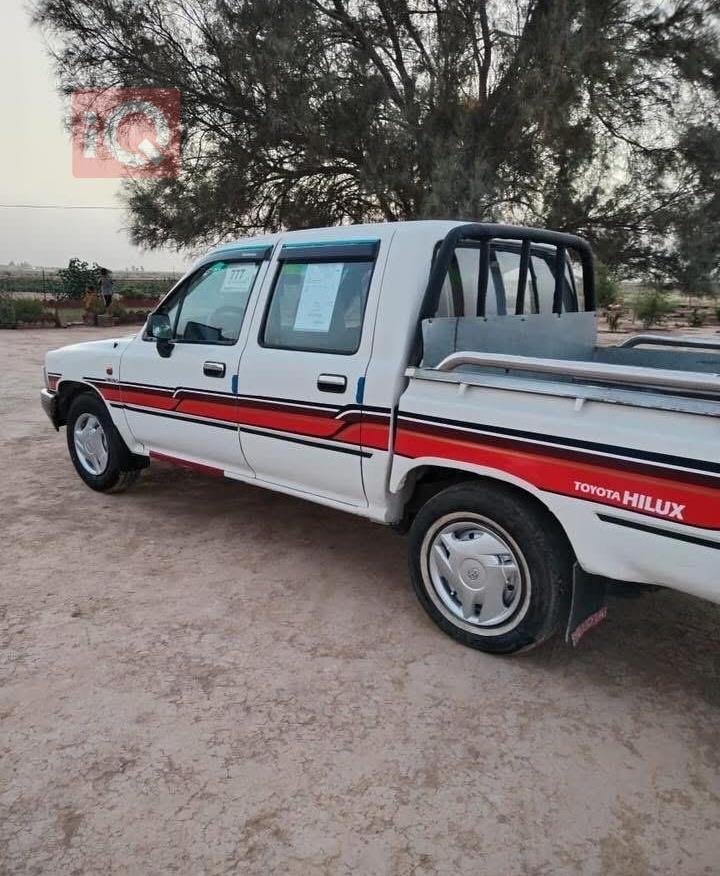 تويوتا هايلوكس